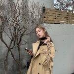 Lee Sung-kyoung Instagram – 해도, 구름결도 다 보여준 날 🖤

@burberry 
#AD