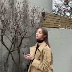 Lee Sung-kyoung Instagram – 해도, 구름결도 다 보여준 날 🖤

@burberry 
#AD
