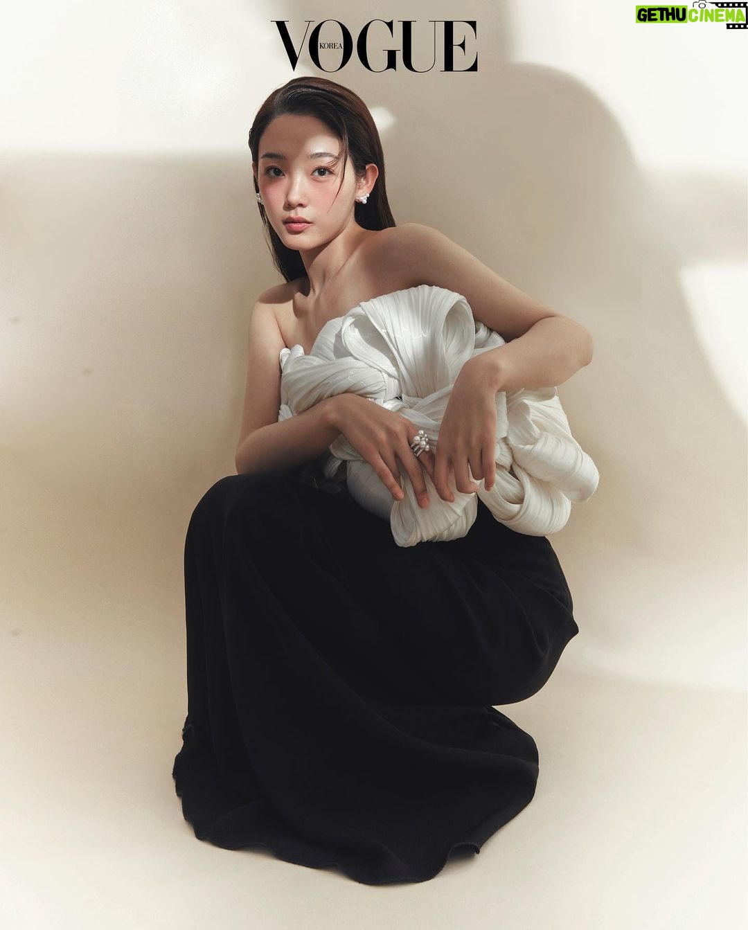 Lee You-mi Instagram - âď¸đđ@fredjewelry #íë ë #FREDJewelry #FREDParis#ę´ęł