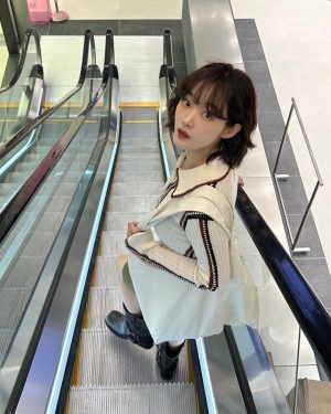 Lee You-mi Instagram - 추워요 감기조심하세용
😄🌬️😇
