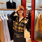 Lee You-mi Instagram - @miumiu 미우아이비팝업스토어 오픈! 26일전에 얼른 출발!!!! 팝업 에서만 만날수 있는!!! 소장욕구 가득한 아이템들이 기다려요~🩷 #MiuMiu #MiuIvy #미우미우 #광고 현대백화점 무역센터점