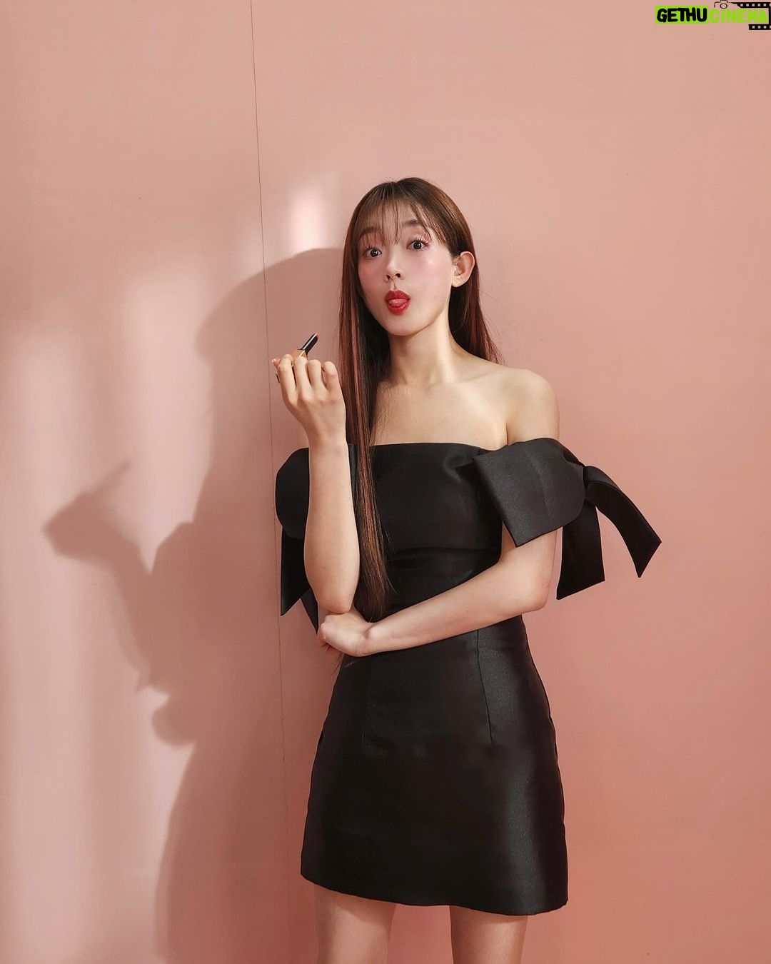 Lee You-mi Instagram - 나스윰💋 @narscosmeticskorea @narsissist