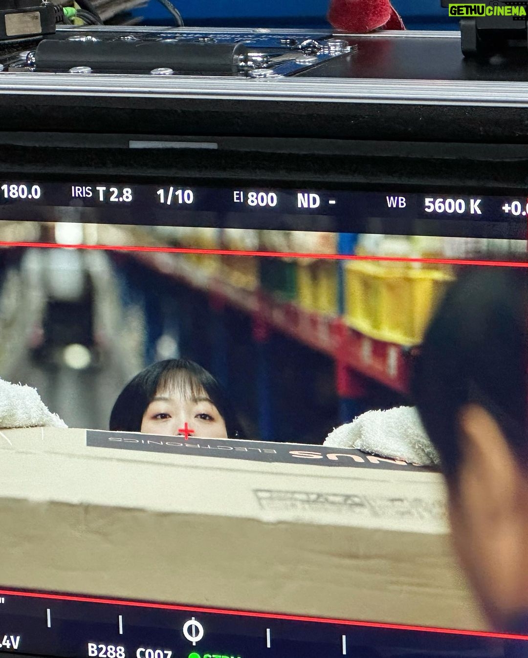 Lee You-mi Instagram - 오늘도 JTBC #힘쎈여자강남순 PM10:30 저오늘 드레스 입어요💚 뚜뚜 따닷 두뚜 따닷