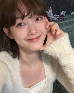 Lee You-mi Instagram - 복슬복슬
파인레몬에이드💛