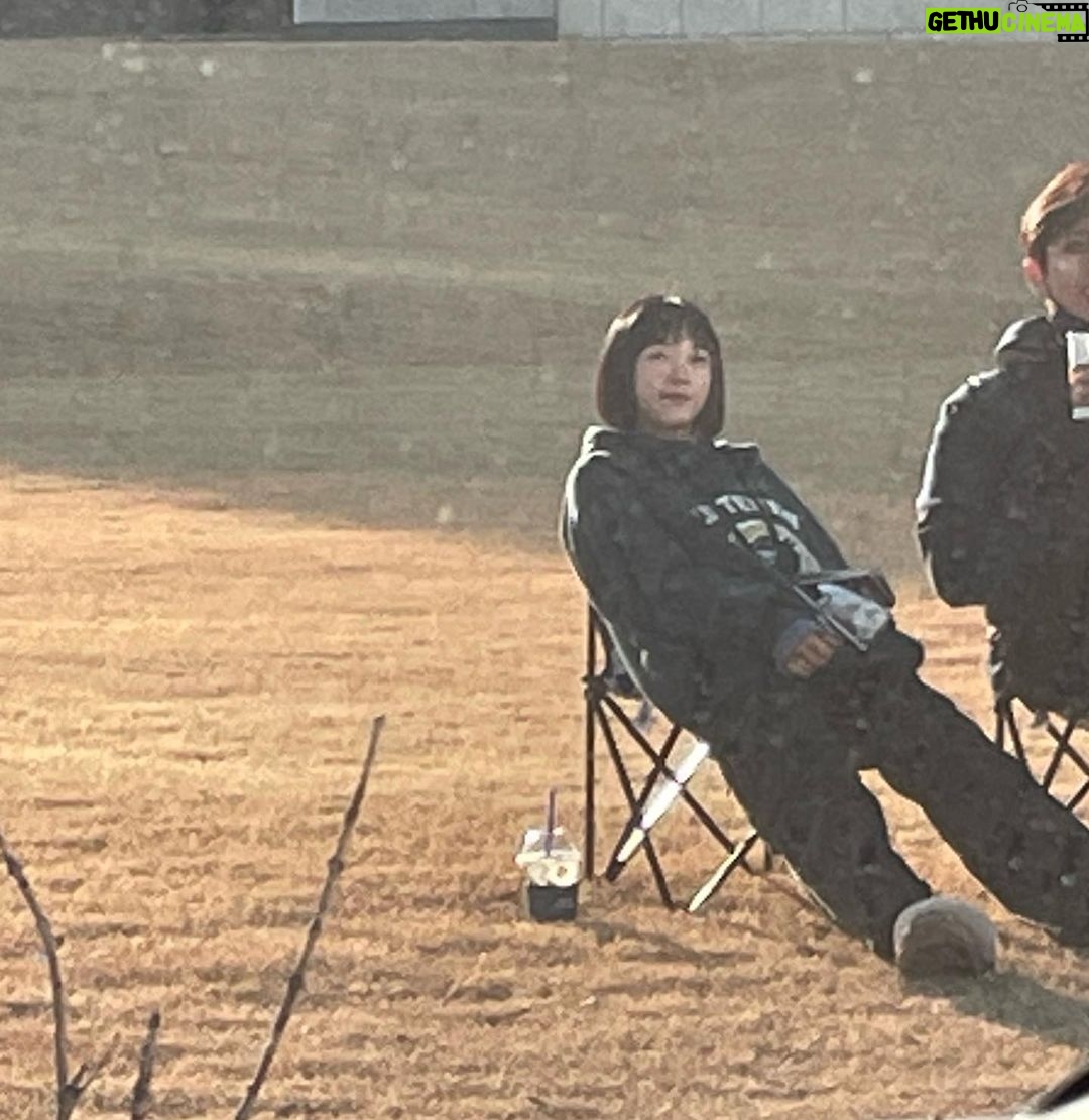 Lee You-mi Instagram - 오늘도 #힘쎈여자강남순 🥰 JTBC pm10:30 패딩과 한몸 남순 핫팩과 한손 남순