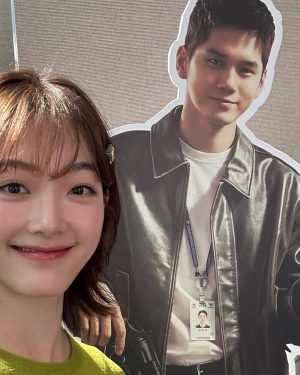 Lee You-mi Instagram - 오늘 9시에 축구 응원하고 
TV 켜놓은 김에 JTBC 틀어10시 50분에 하는 첫방송 
#힘쎈여자강남순 보자구🩵