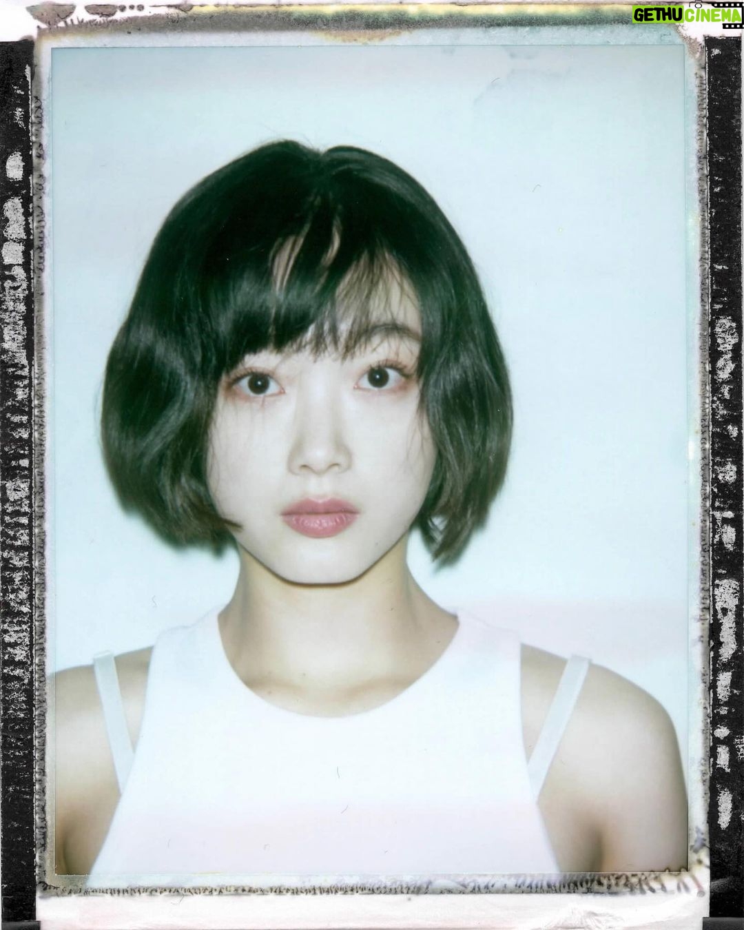 Lee You-mi Instagram - 머리카락은 헝클어야 제맛 #잔머리맛집