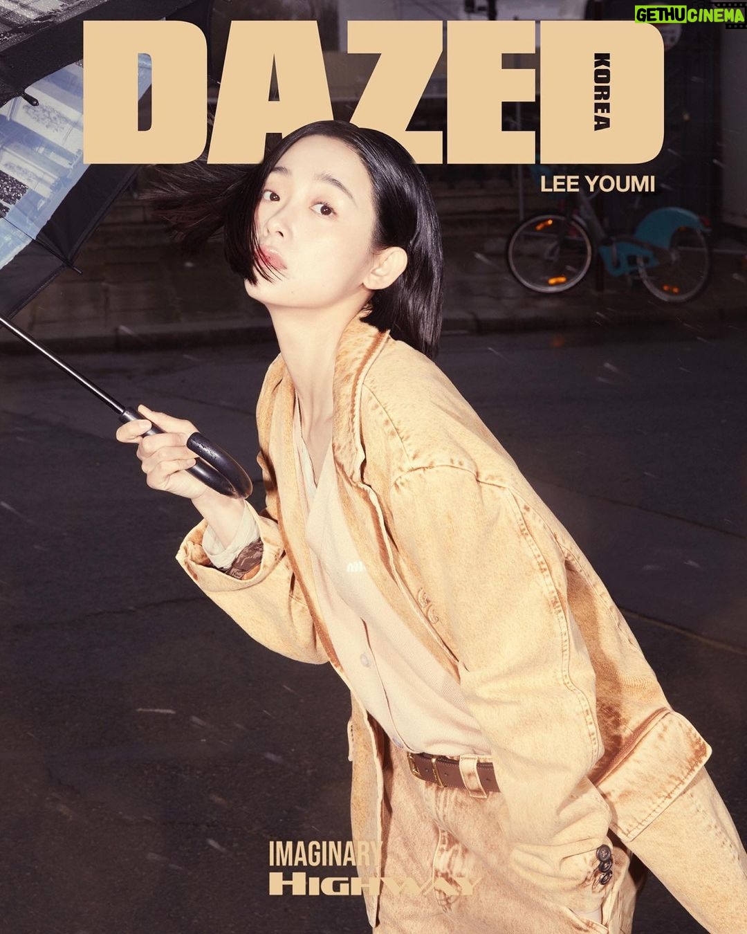 Lee You-mi Instagram - @MiuMiu #MiuMiu #MiuMiuSS23 🌂🌂