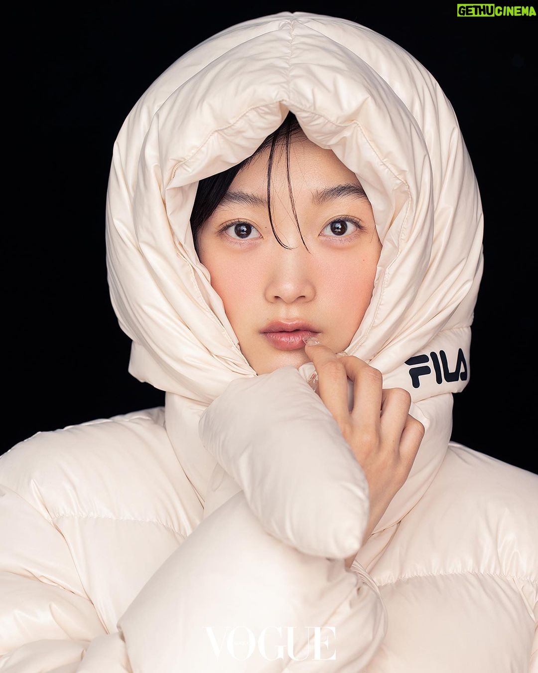 Lee You-mi Instagram - 💙#보그코리아 #FILA #밀라노다운 #AD