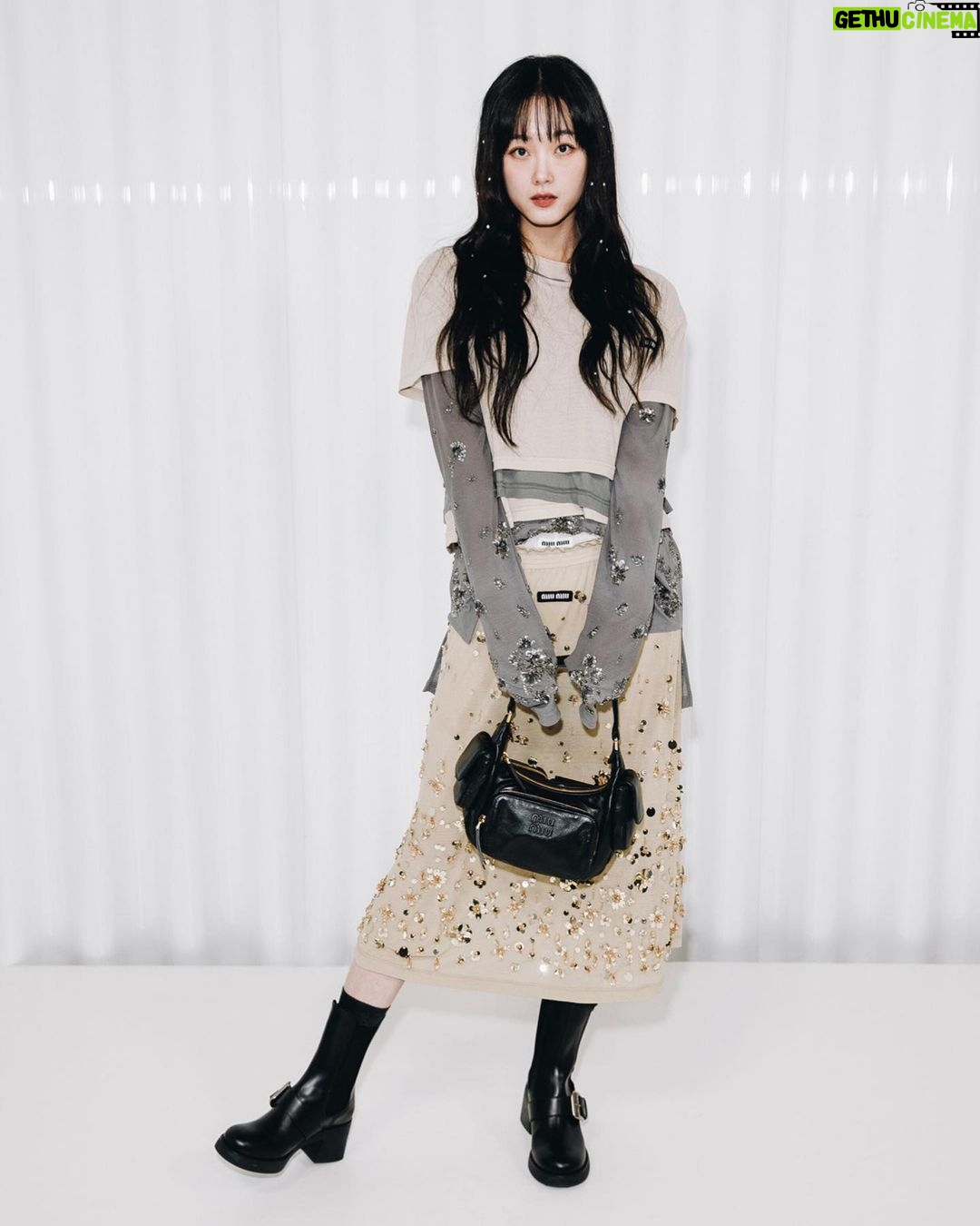 Lee You-mi Instagram - @MiuMiu #MiucciaPrada #MiuMiuFW23 😻