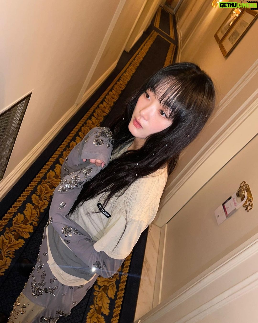 Lee You-mi Instagram - 🥰@MiuMiu #MiucciaPrada #MiuMiuFW23 😍