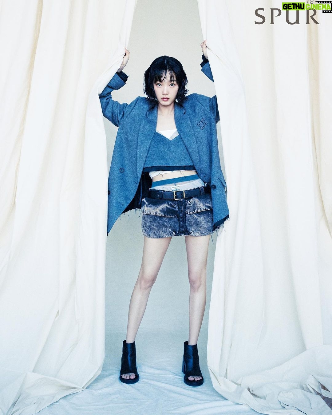 Lee You-mi Instagram - #SPURmagazine #MiuMiu 🥰