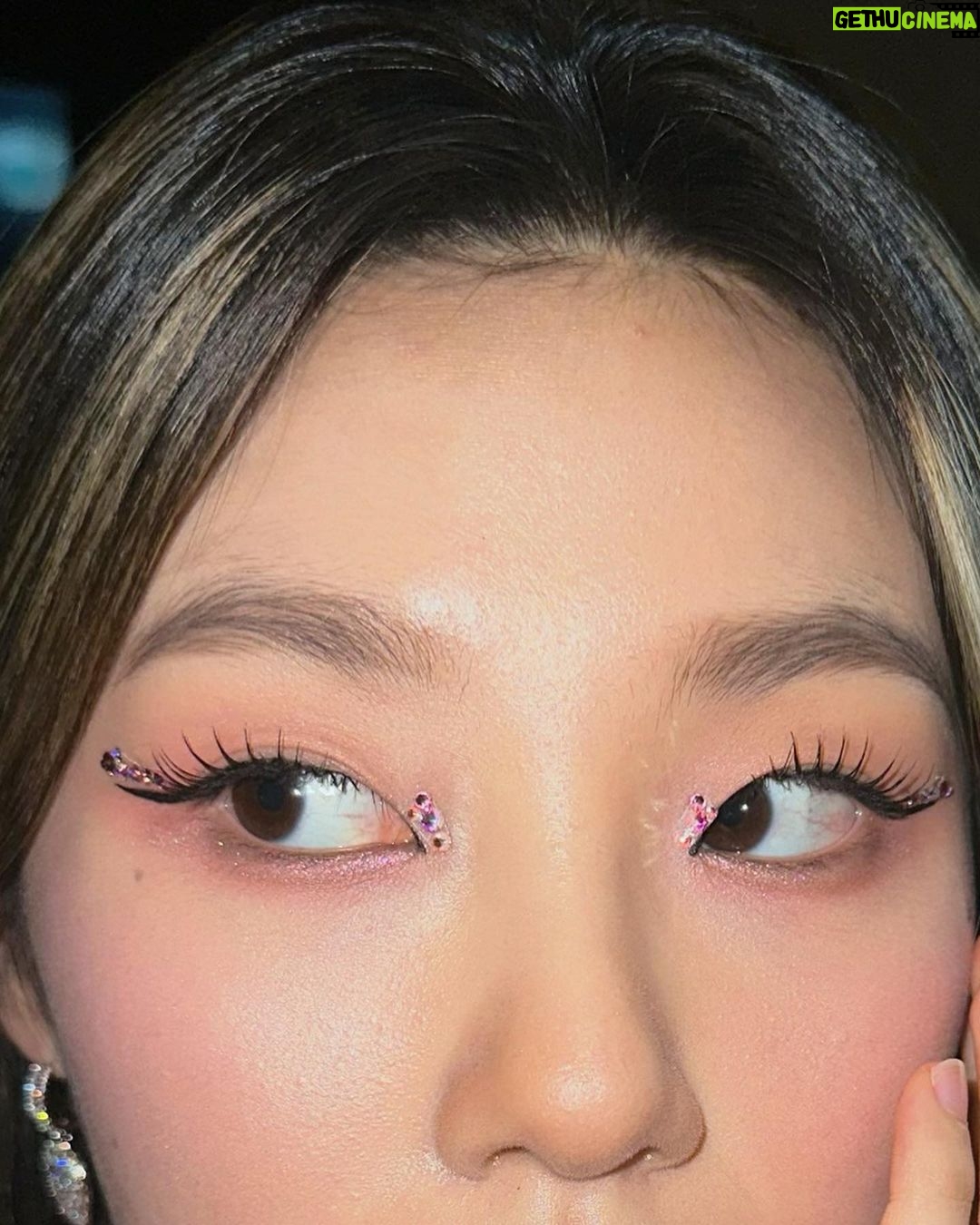 Leejung Lee Instagram - At @simihazebeauty in Korea with @simihaze 💕