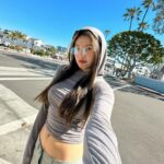 Leejung Lee Instagram - 라구나 조쿠나 💚🌴 with @danakwon