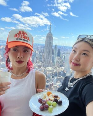 Leejung Lee Instagram - _
뉴욕 그립다 힝 🏙☁️🌃🤍🌠