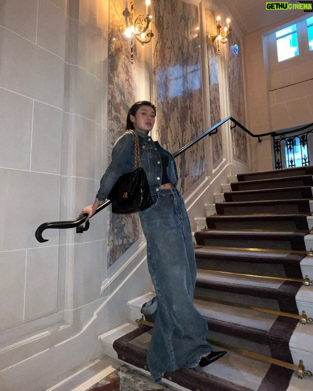 Leejung Lee Instagram - Leejung loves @balenciaga
