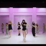 Leejung Lee Instagram - _ ⚔️Shut Down⛓ by @blackpinkofficial 핑크베놈에 이어 셧다운 안무에도 참여 했습니다. 쓰고 싶은 말들이 정말 많지만.. 제가 이 작업을 하면서 배우고 느낀 모든 감정과 감사함은 더 발전한 저의 춤으로 표현하고 보답해드리겠습니다. 도와주시는 모든 분들, 특히 함께 해주시는 시안 댄서분들, 항상 좋은 기회 주시는 @yg_ent_official , 재욱대표님, 감자언니, 리카언니, 제연오빠, 우리 매니저님 포함 YGX의 모든 식구들 정말 감사하고 사랑합니다. 뮤직비디오 부터 해외일정 까지 소화하고 계신 크레이지 언니들도 정말 사랑하구요. 블랙핑크 최고최고🖤 Pink Venom to Shut Down, it was such a long but a meaningful journey to me for past 3 months, I can’t believe it’s finally out now in this world! Participating in this album as a choreographer with the living legends ( @kylehanagami , @kieltutin , @taryncheng ) and working with BlackPink is the moment that I would never forget. Thanks to all of my submission and tour dancers, and to my home YGX for the endless support. Stay tuned for more to come! Choreographed by @kylehanagami @kieltutin @taryncheng @leejung_lee Directed by @jw_lee78 & @__gamzza Special thanks to @ygx_official