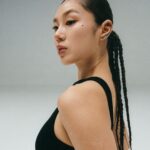 Leejung Lee Instagram - “Dancing is my everything. When I breathe, I have clear visions and clear dreams. I inhale what I hope to achieve and exhale the promise that I can do it.” Korean dancer and choreographer LeeJung Lee (@leejung_lee) knows she was put on this 🌏 to dance. When she takes an intentional breath, she remembers to live her life with intention ✨ Breathe with us through guided breath practices in the Nike Training Club app — available in select countries. “춤은 제게 전부예요. 춤을 추며 호흡할 때, 명확한 제 미래가 그려져요. 내가 이루고 싶은 꿈을 들이마시고, 할 수 있다는 다짐을 내쉬어요.”   댄서이자 안무가  리정(@leejung_lee)은 호흡이 얼마나 중요한지 알고 있어요. 의식이 담긴 깊은 호흡을 통해, 그녀의 삶과 춤에 대한 의지를 기억할 수 있으니까요.   NTC 앱을 통해 함께 호흡해 보세요.