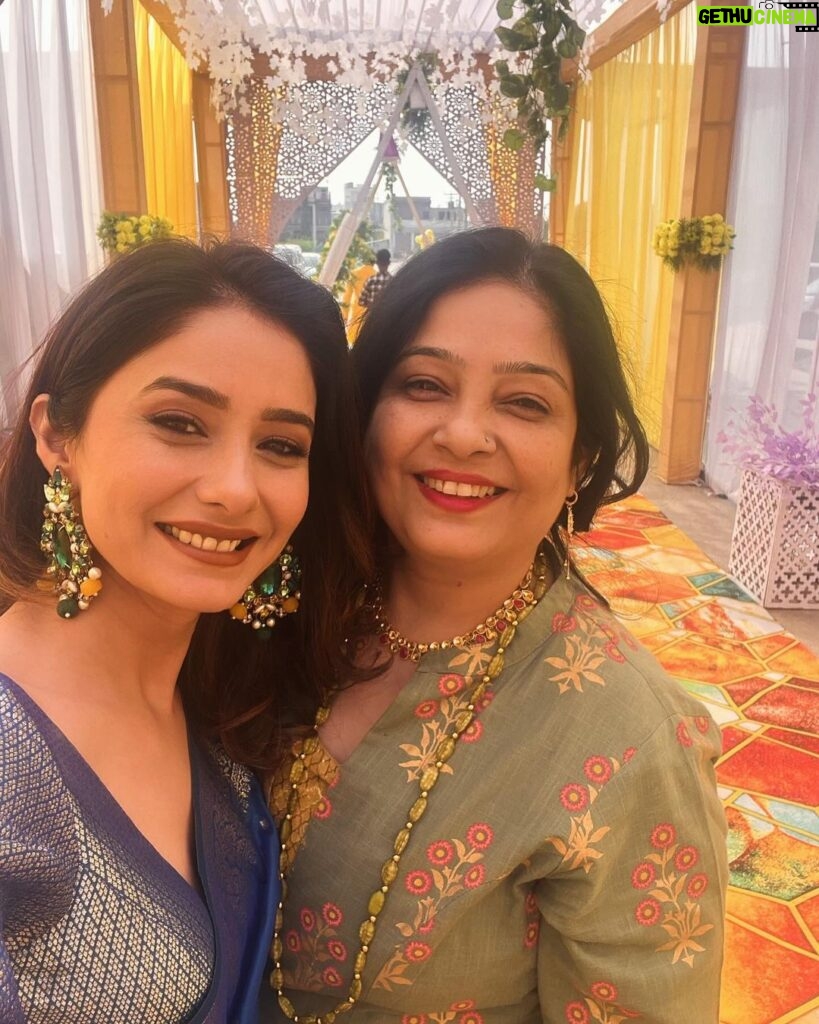 Leena Jumani Instagram - 🌼 #cousinweddingdiaries Rajasthan
