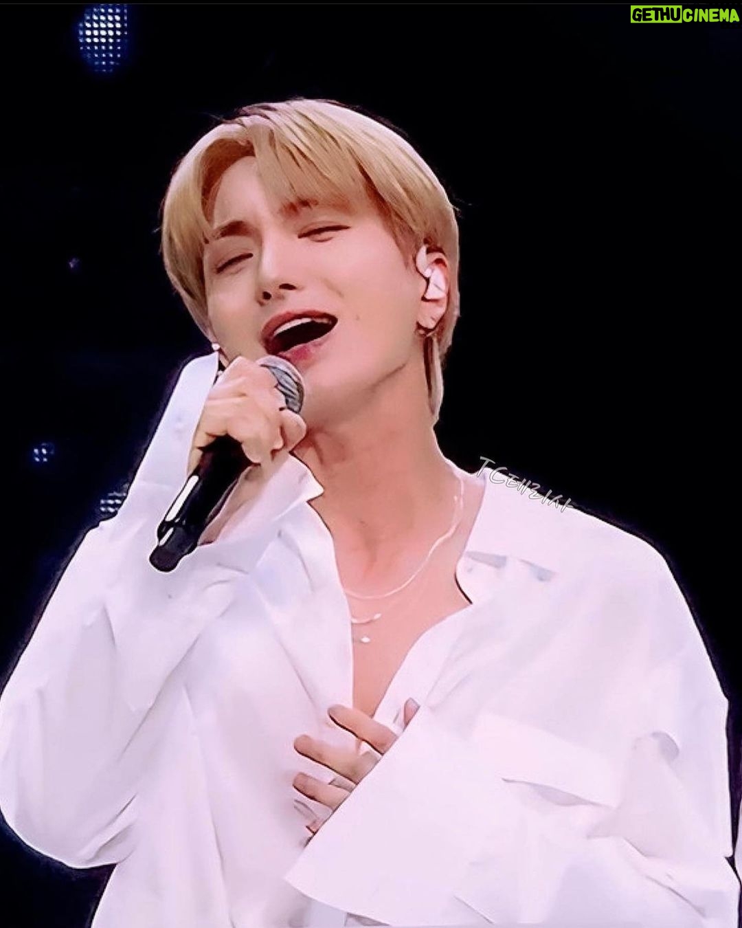 Leeteuk Instagram - #Worldtour #Showshow9 #👏🏻👏🏻👏🏻✋🏻✋🏻✋🏻