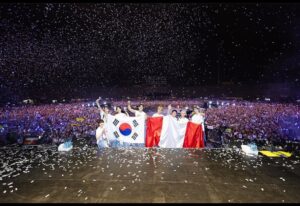 Leeteuk Instagram - Gracias, Perú. Nos vemos. Ha sido la mejor noche de mi vida.
🇵🇪💙