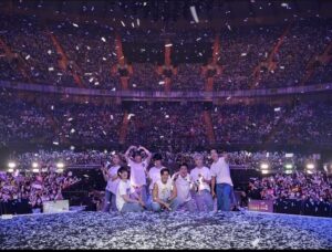 Leeteuk Instagram - 대만에서의 3일간의 행복한 시간
한발더 뛸수 있게 3년만의 만남에
더욱 뜨겁게 응원해준 대만엘프 
감사하고 사랑합니다
우리에겐 뜻깊고 의미있는공연장
멤버들 엘프들 그리고 우리멤버들의
부모님과 함께 느끼고 즐기고 행복을 
만들었던 그곳에서 행복을 다시한번
가득 담고 돌아갑니다
편해지기보단 행복을 찾는 
꿈을 찾는 모든이가 함께해서 행복했습니다 모두 감사하고 사랑합니다
바로 이어지는 일본 팬미팅도 많은 응원부탁할게요💙