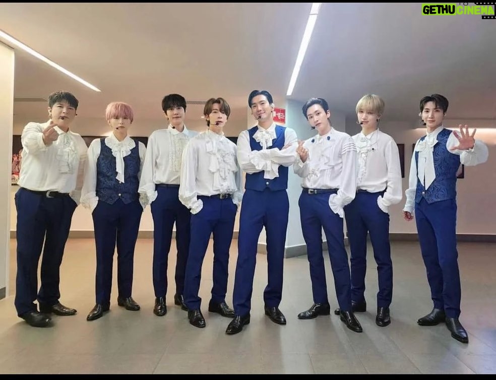 Leeteuk - 124.6K Likes - #🇲🇽💙❤️