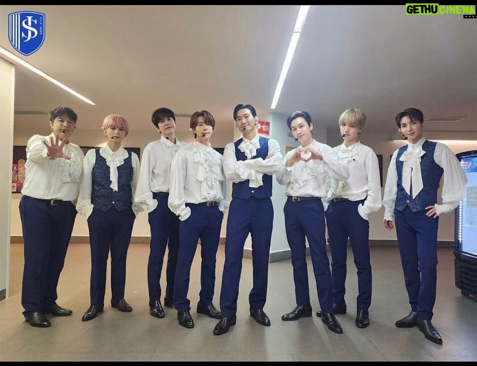 Leeteuk - 124.6K Likes - #🇲🇽💙❤️