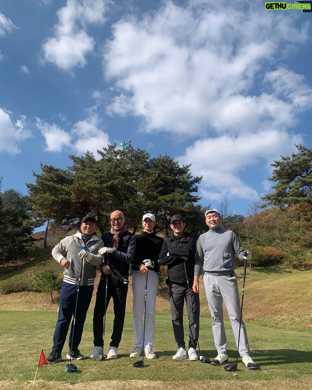 Leeteuk Instagram - 바쁜 스케줄로 틈내서 지인분들 모두 만나기 #오늘아님