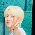 Leeteuk Instagram - 반가워💙🫶🏻
