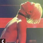 Leeteuk Instagram - 슈퍼쇼9 3일간 행복했습니다 내가 유일하게 mc틀에서 벗어나 머리도 탈색하고 춤추고 노래하고 치명적인척 멋있는척 귀여운척 인류를 구하는척 다할수있는 시간 팬들이 있기에 가능한시간 몸이 부서져라 뛰어도 내일이 없어도 행복한 시간 함성소리가 좋고 엘프가 좋고 고마운시간 오래할수있게 나 노력할테니까 오래 옆에서 응원해줘요💙 Ps.월드투어 잘하고 앵콜로 만나요 내가 한다면 하는거야🫶🏻