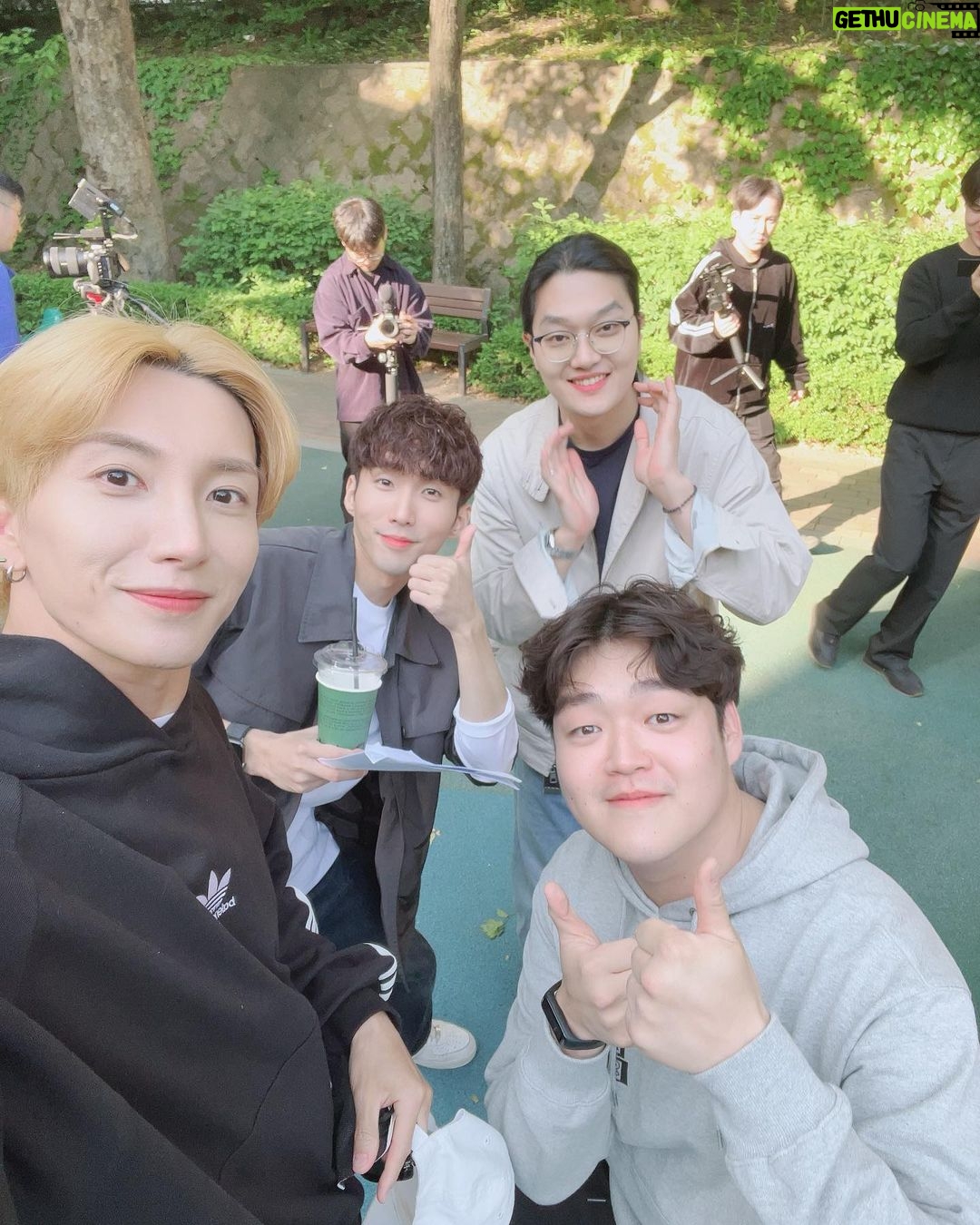 Leeteuk Instagram - #새로운도전에 함께해주셔서 김사합니다👍🏻#이특채널#너덜트#bpd