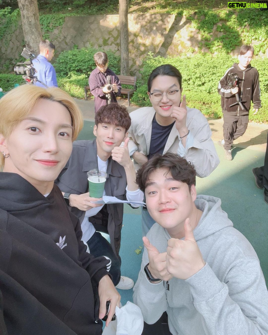 Leeteuk Instagram - #새로운도전에 함께해주셔서 김사합니다👍🏻#이특채널#너덜트#bpd