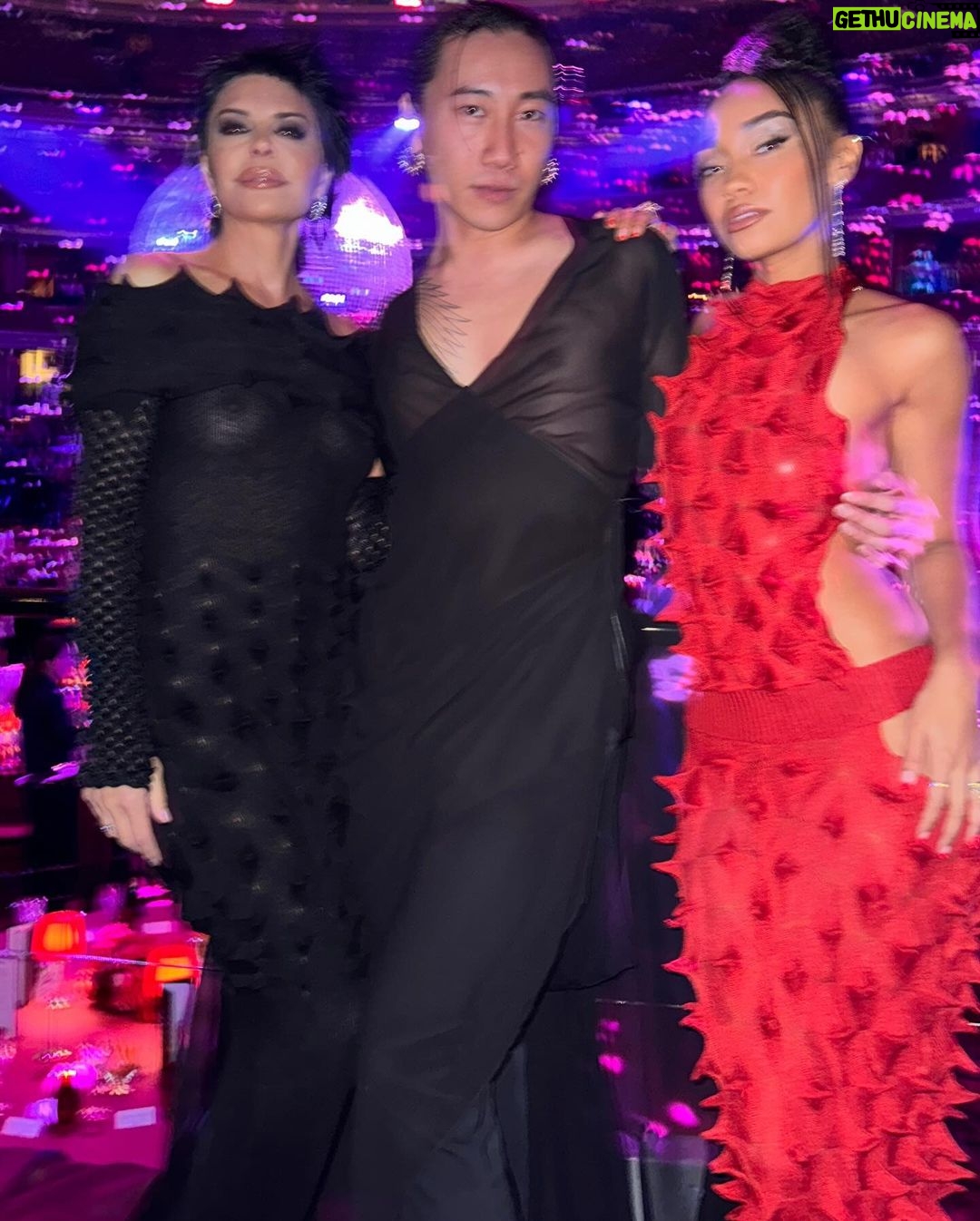 Leigh-Anne Pinnock Instagram - What a night! 🔥 Fashion awards with the beautiful @chet__lo thank you for my custom look! I am obsessed 😩😍 the best night with you, @lisarinna and @charleskeithofficial ❤️❤️❤️ @britishfashioncouncil