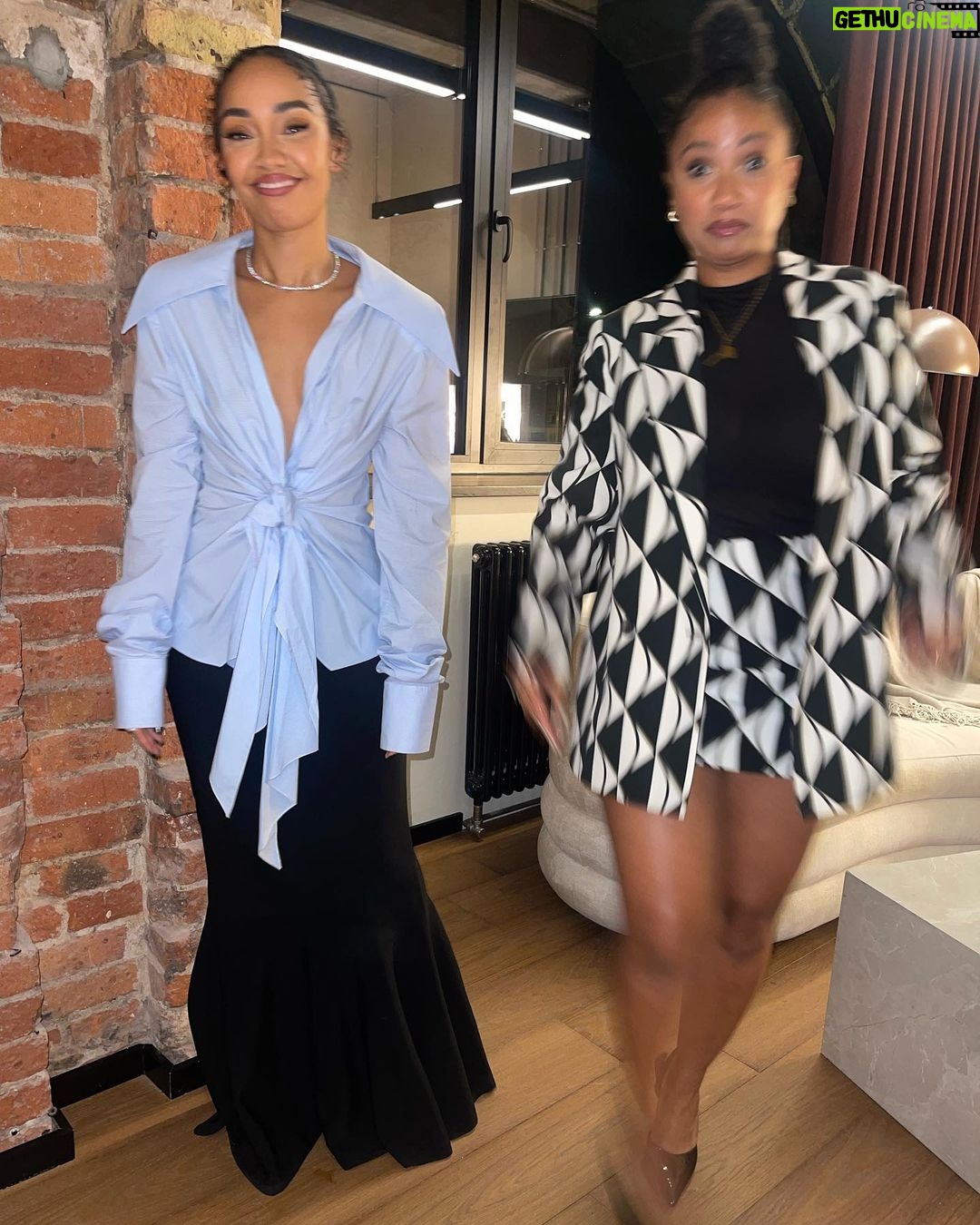 Leigh-Anne Pinnock Instagram - Berlin was funnnnn! Thank you @glamourgermany for my Best Breakthrough Act award! 🥹🥹🥹 LOVEDD performing for you all! 👏🏽🙏🏽❤️