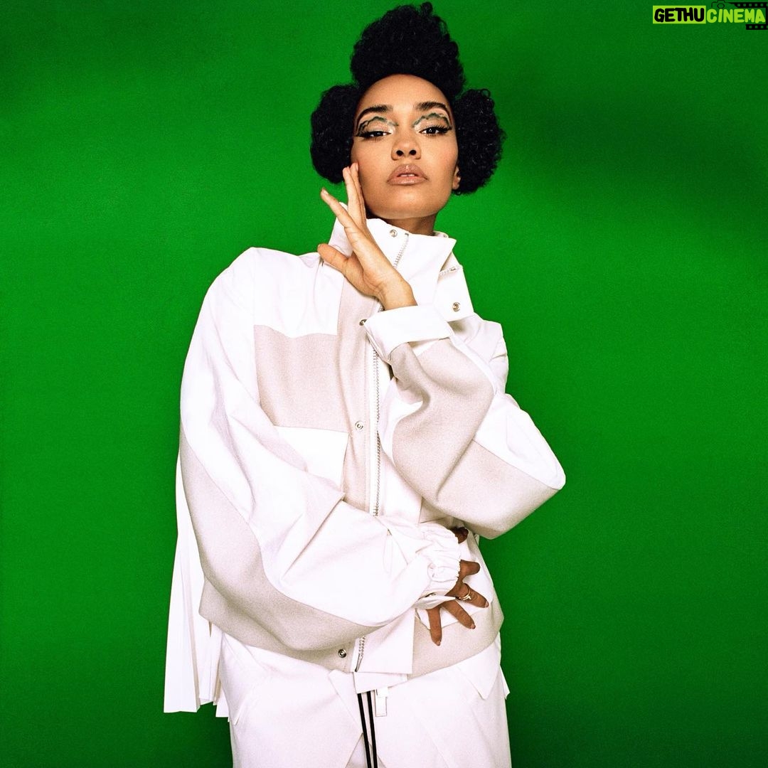 Leigh-Anne Pinnock Instagram - New Era Pending... 💚🍀 Creative- @lejenke Photographer- @hugocomte Make-Up- @hilakarmand Hair- @juniorgreenhair Nails- @stephie_nails