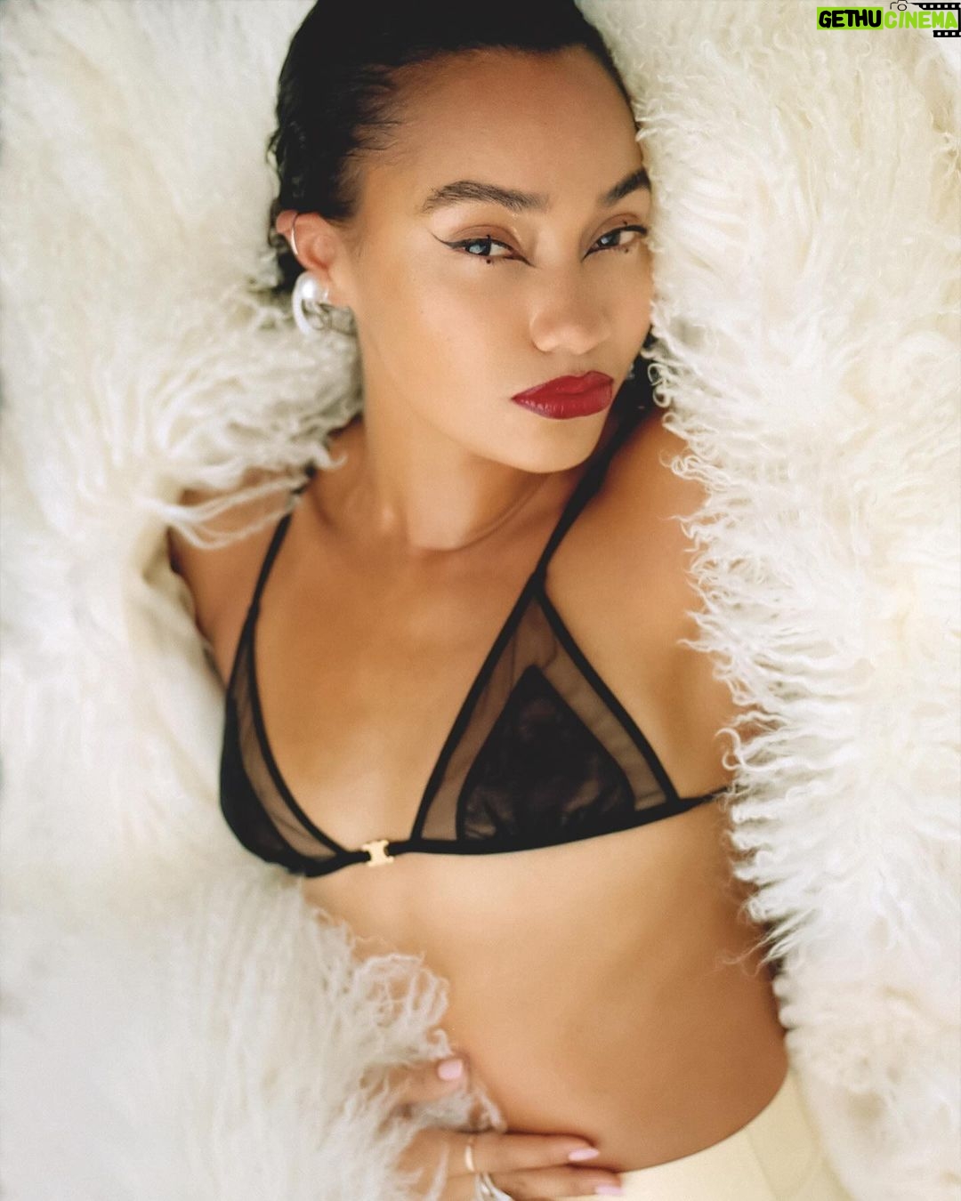 Leigh-Anne Pinnock Instagram - Another day, another slay for @tushmagazine ✨ You can order #TUSH53 now via the link in stories 💚x Production & Interview: @afr_a @howtodoproduction Photography: @ninaraasch Make-up: @hilakarmand Hair: @momoshair Styling: @justinplz Nails: @rissasophiabeauty