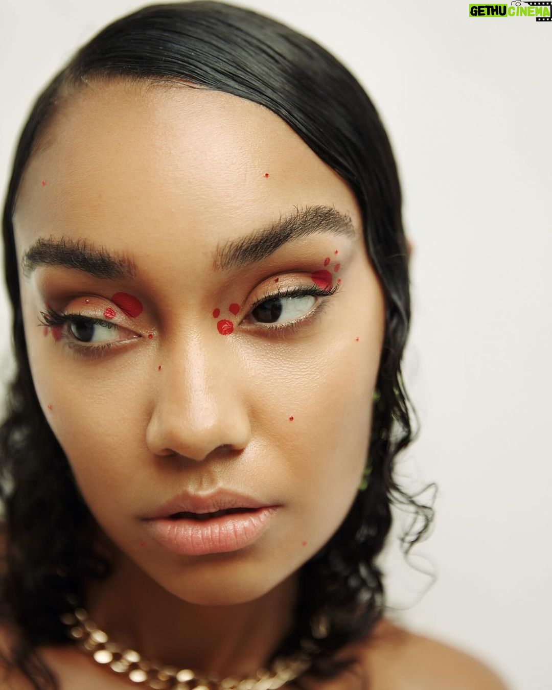 Leigh-Anne Pinnock Instagram - Another day, another slay for @tushmagazine ✨ You can order #TUSH53 now via the link in stories 💚x Production & Interview: @afr_a @howtodoproduction Photography: @ninaraasch Make-up: @hilakarmand Hair: @momoshair Styling: @justinplz Nails: @rissasophiabeauty