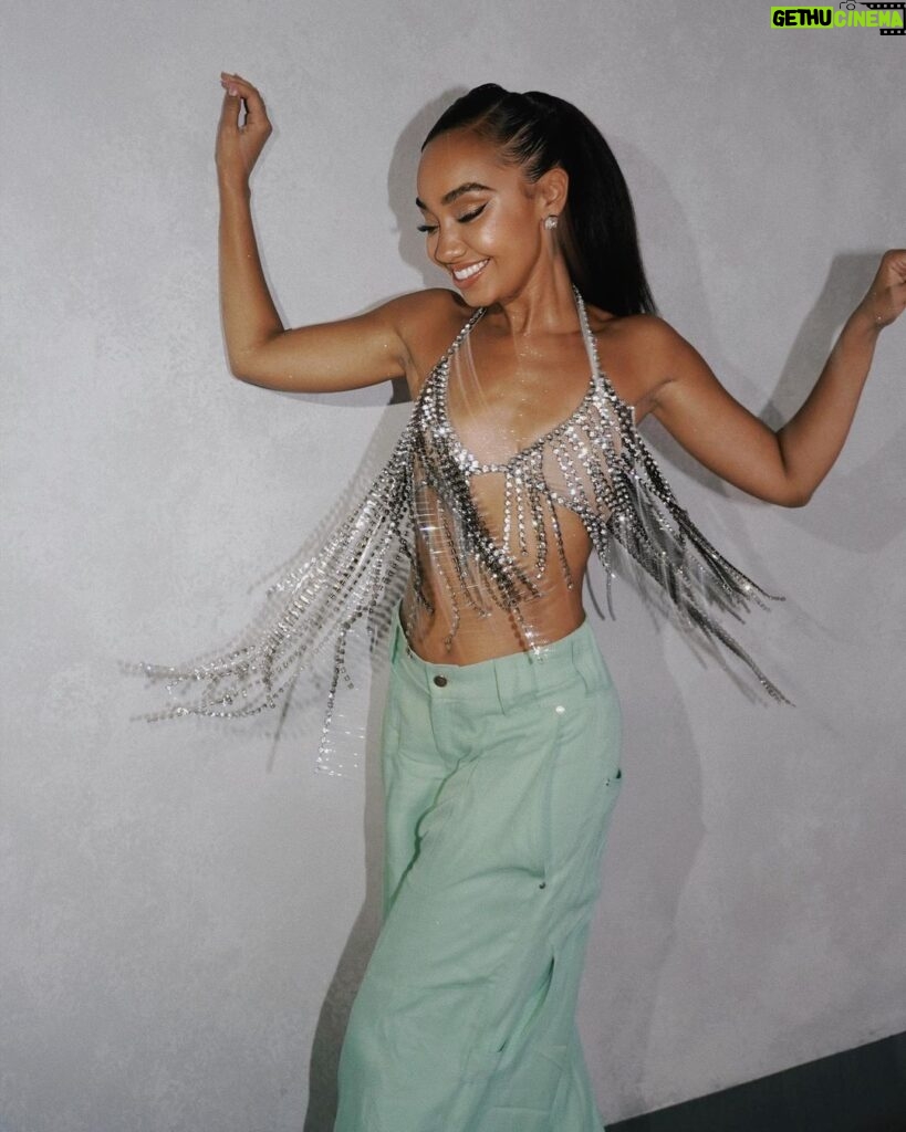 Leigh-Anne Pinnock Instagram - I did my first Vevo performance and I highly recommend you watch it if you haven't already 🤭... link in stories 🥹🥹❤️❤️