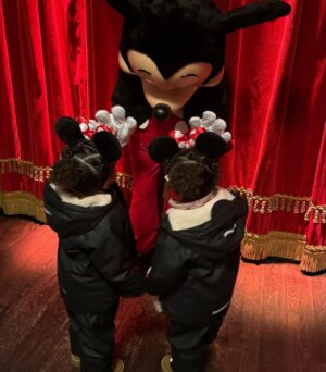 Leigh-Anne Instagram - Disney Dump 🥹😍 we had the cutest little family trip. Bubbas LOVEDDDD it! Screamed when they met Minnie 😩 just too too cute! ❤️❤️