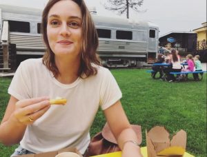 Leighton Meester Instagram - Xoxo, gravy fries