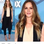Leighton Meester Instagram - SO EXCITED for #MakingHistory on @foxtv!! Had a blast at upfronts- can't wait for everyone to see 🎉🎉Makeup @chriscolbecknyc, hair (and fresh cut) @peterbutlerhair, styling @ilariaurbinati, all @michaelkors. Link to the trailer in my bio