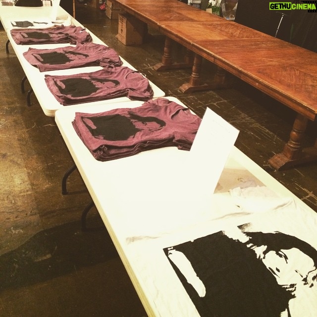 Leighton Meester Instagram - Merchandise @theBirchmere for #Heartstrings tour, starting tonight! Yeeeeeee so excited! 2 weeks of shows!