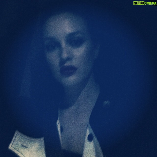 Leighton Meester Instagram - On the way to #LifePartners premiere back of car darkness
