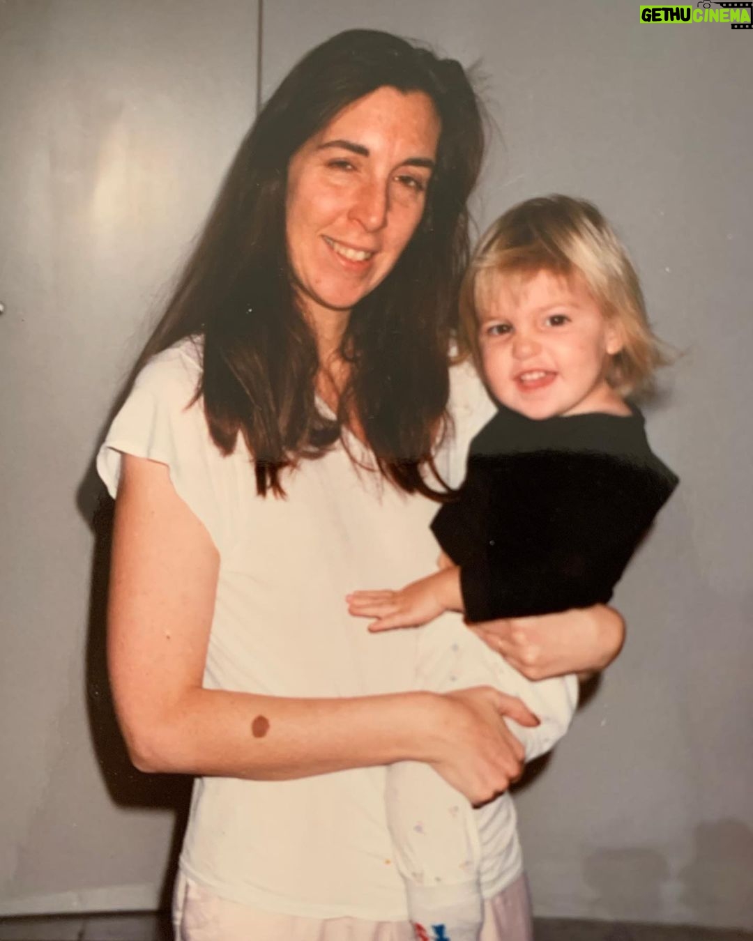 Lena Dunham Instagram - Happy Mother’s Day to the baddest bitch, boldest beauty and bestest pal a girl could dream of popping out the body of. Grateful every day I was plucked out of the cosmos and into your home. Thank you for always picking up the phone no matter the hour, being expert in case of emergency and showing me that the only way to go is through and on and on. You are many essays worth of genius and many sitcoms worth of funny. But mostly, @lauriesimmons, you are my moomy.