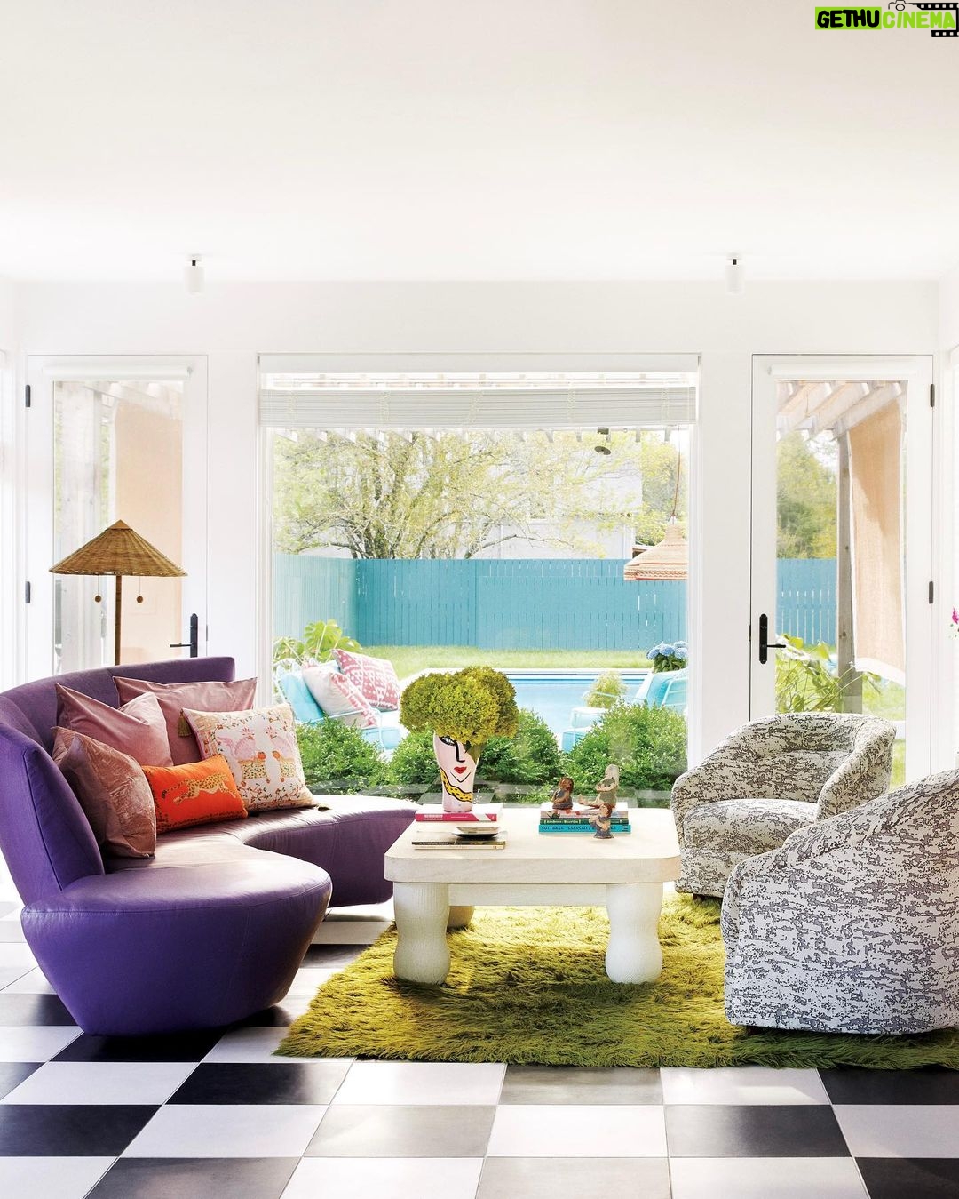 Lena Dunham Instagram - It’s been the joy of my life to build a home in my parents’ backyard- and it was also a joy to invite @archdigest into my coziest space. My essay about finding a place in the world (and decorating that place with my mother) is linked in bio 🏡💗 Photography: @lelanief Styling: @kellemiles Design and Architecture: @davidbers_architecture Decor/general maternal floofing: @lauriesimmons