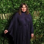 Lena Dunham Instagram - An honor to be back with my NYC independent film community, the one that raised me, at the Gotham Awards. I love independent film and New York City- even when I stray (and she does stray) I always come home. Shout out to my beloved @christopherkane for the epic witch caftan and Zitomer pharmacy for my third leg, because for some women 2 is #notenough 🦯❤️‍🔥🦄📹 #GothamAwards New York, New York