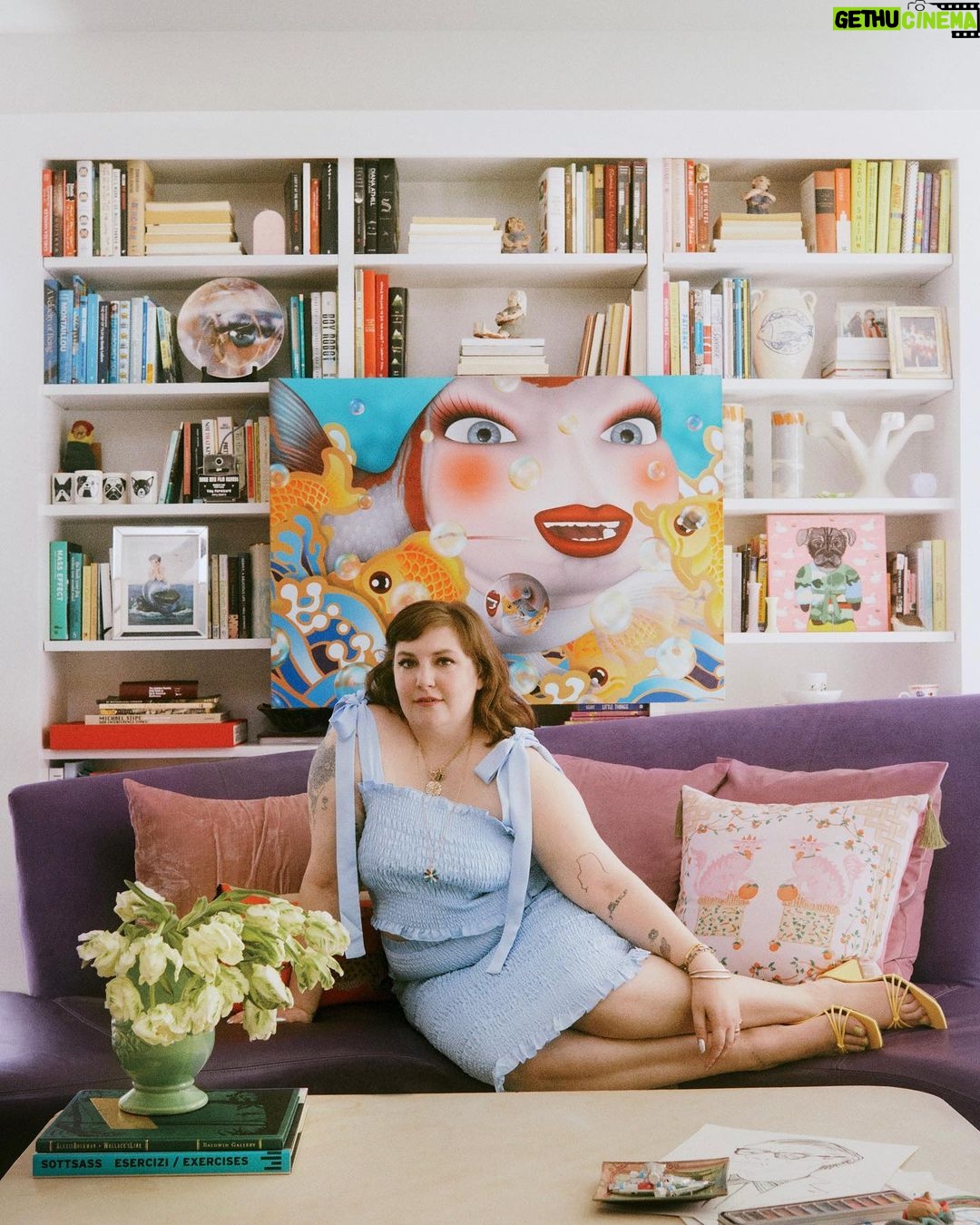 Lena Dunham Instagram - It’s been the joy of my life to build a home in my parents’ backyard- and it was also a joy to invite @archdigest into my coziest space. My essay about finding a place in the world (and decorating that place with my mother) is linked in bio 🏡💗 Photography: @lelanief Styling: @kellemiles Design and Architecture: @davidbers_architecture Decor/general maternal floofing: @lauriesimmons