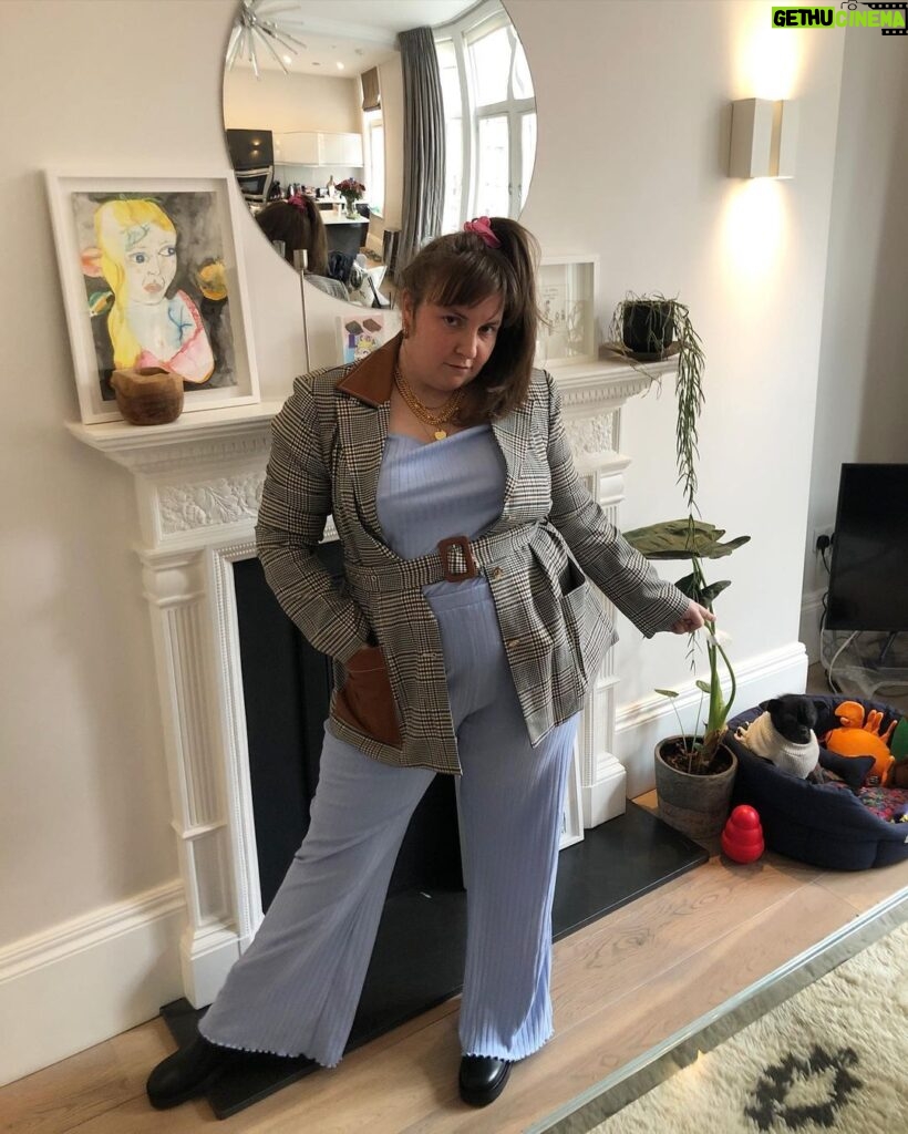 Lena Dunham Instagram - Okay people she got dressed again to not leave the house - and I can tell you that @lisasaysgah has the plus size fits on lock. (Jacket and boots by @staud.clothing, necklaces by @missomalondon, painting by me, attitude by Ingrid)
