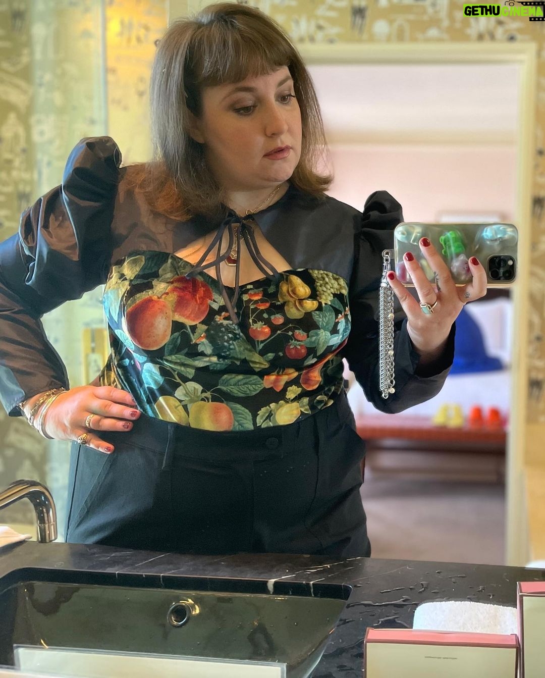 Lena Dunham Instagram - Leotard & cargo pants for @latelateshow with @j_corden she asked? Well, certainly the Lord said. This is an outfit that 5 year old Lena work have given aaalll her allowance for... See ya on the 🛋 Styling: @paulburgo Hair: @hairbyjohnd Makeup: @stephensollitto Nails: @nailthoughts Los Angeles, California